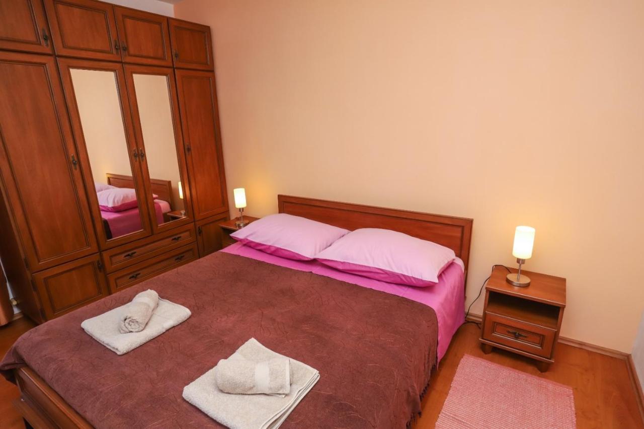 Apartment Nina With Private Pool Nova Vas  Ngoại thất bức ảnh